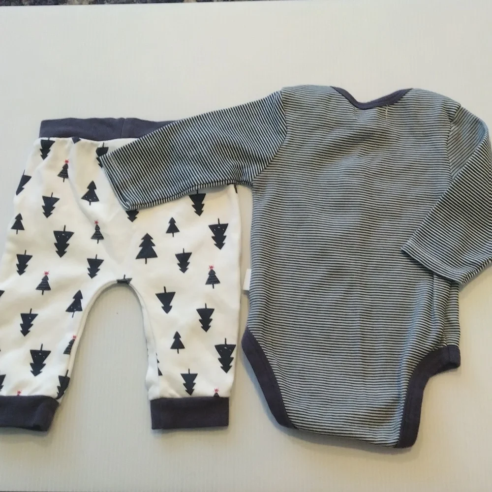 -Rabbit + Bear organic cotton newborn/premie onesie and pants Xmas tree outfit